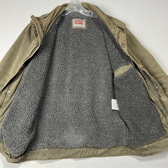 Levi's Men Olive Green Military Field Jacket with Epaulettes Size CH - Picture 7 of 10
